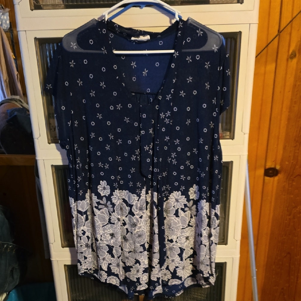 Siren Lily Blue and White Tie Front Blouse